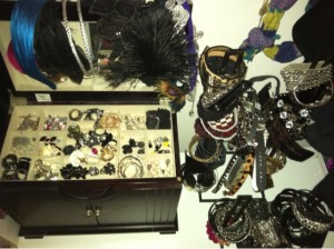organized jewelry