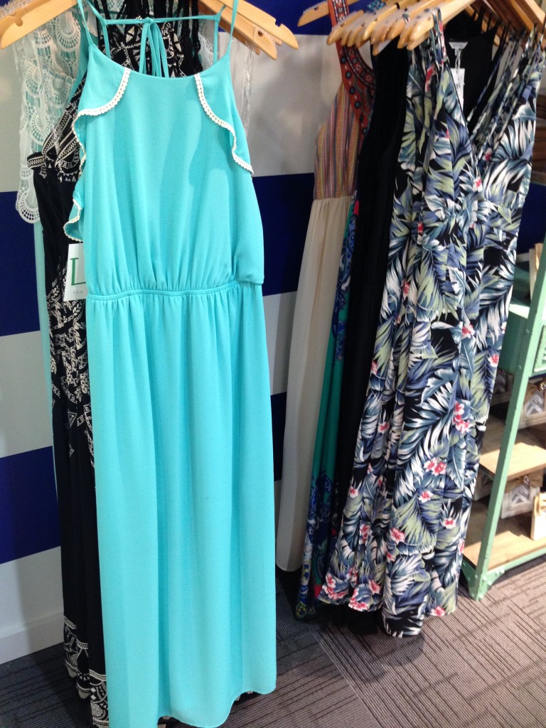 fiore, west town mall, fiore boutique, boutique, knoxville boutique, piko tops, clothes, knoxville fashion