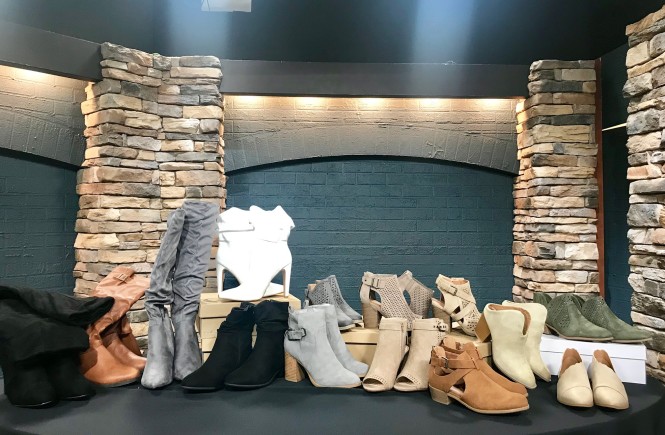 west town mall, booties for fall, how to wear booties this fall, fall fashion, knoxville fashion, boots, how to wear boots if youre petite, how to wear booties if youre petite, fiore boutique, charlotte russe, francescas, shoes for fall, what to wear this fall, fall fashion 2018, boot triends for 2018, elizabeth ogle, style consultant for west town mall