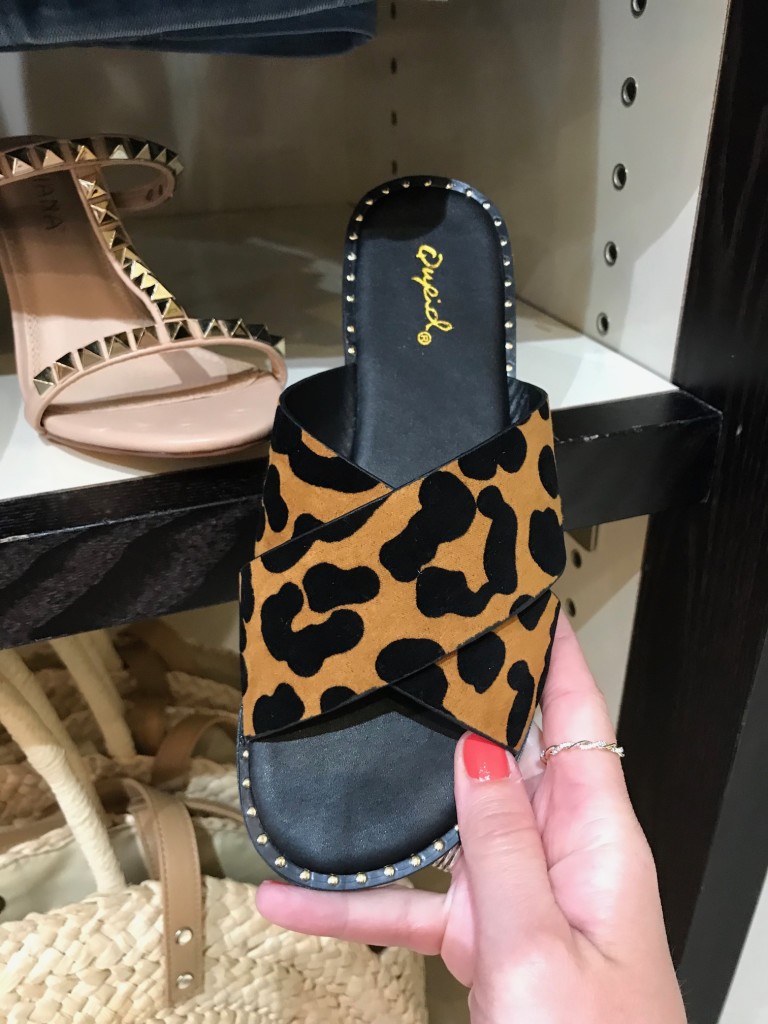 fiore boutique, fiore west town mall, west town mall, knoxville mall, knoxville fashion, summer shoes, west town mall fashion, summer sandals, what shoes to wear this summer, knoxville fashion blogger